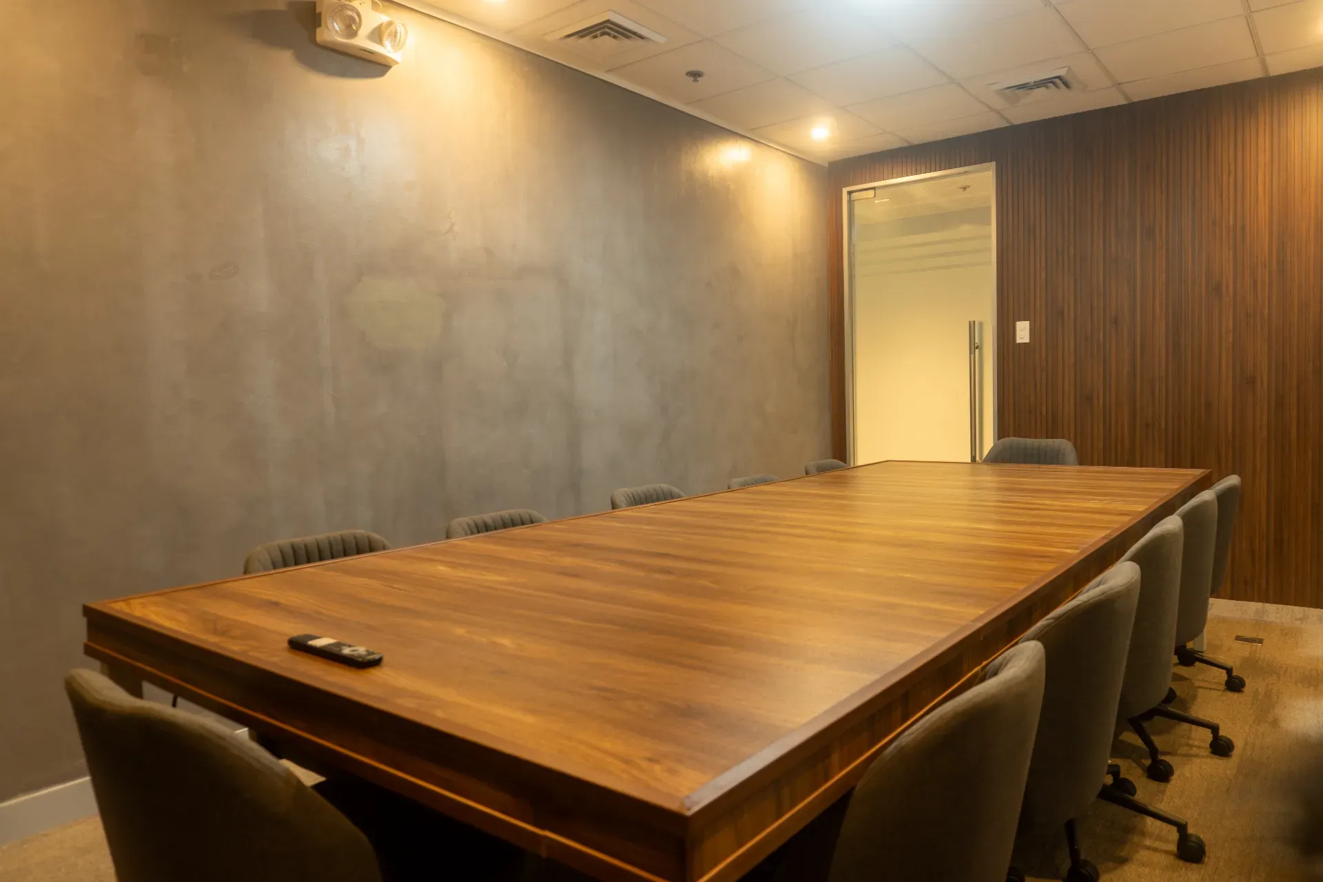 Executive Meeting Room - Image 2